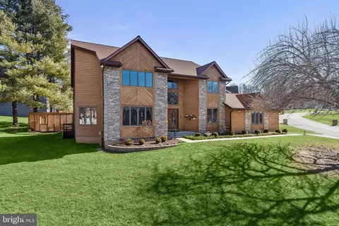 1 Red Maple Ct, Owings Mills, MD 21117