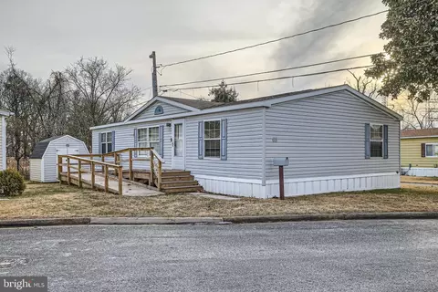 63 Vista Mobile Dr, Dundalk, MD 21222