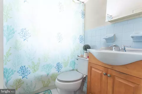 Bath - 2810 Plainfield Rd, Dundalk, MD 21222 photo 1 of 1