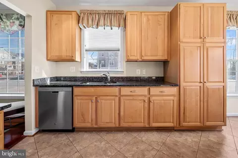 Kitchen - 7201 Travertine Dr #106, Baltimore, MD 21209 photo 3 of 4