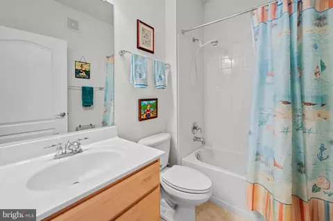 Bath - 7201 Travertine Dr #106, Baltimore, MD 21209 photo 2 of 2