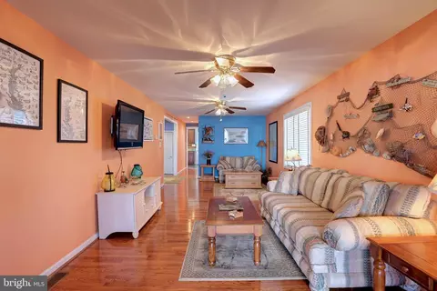 Living - 3820 New Section Rd, Middle River, MD 21220 photo 1 of 2