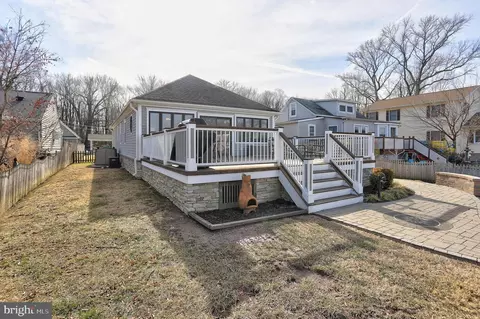 Exterior - 3820 New Section Rd, Middle River, MD 21220 photo 4 of 10