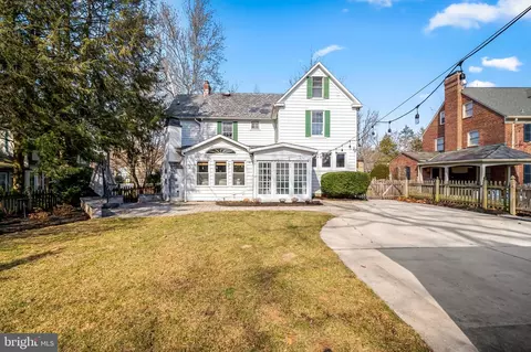 Exterior - 703 Chumleigh Rd, Baltimore, MD 21212 photo 3 of 5