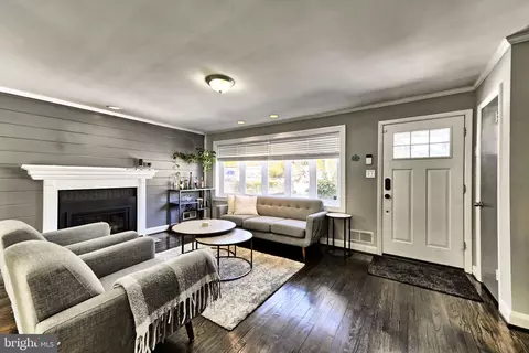 Entry Way - 547 Brook Rd, Towson, MD 21286 photo 1 of 1