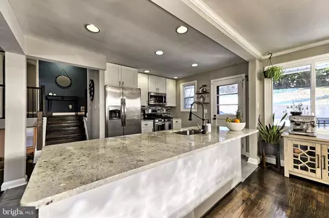 Kitchen - 547 Brook Rd, Towson, MD 21286 photo 9 of 9