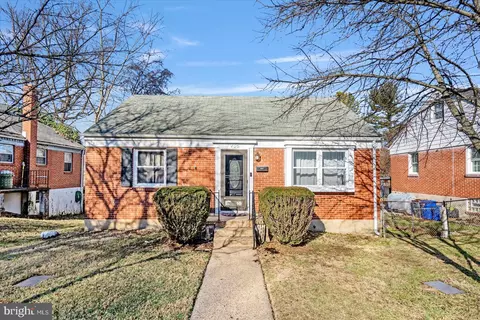938 Olmstead Rd, Pikesville, MD 21208
