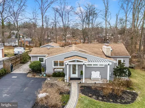 223 Gralan Rd, Catonsville, MD 21228
