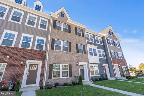 1824 Parham Way, Windsor Mill, MD 21244 photo 3