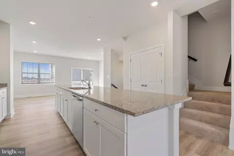 1824 Parham Way, Windsor Mill, MD 21244 photo 7