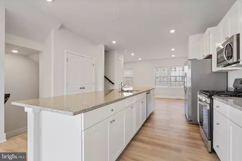 1824 Parham Way, Windsor Mill, MD 21244 photo 6