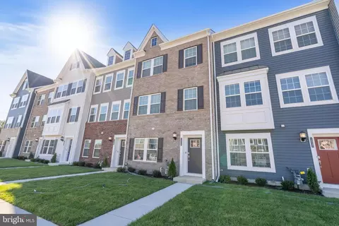 1824 Parham Way, Windsor Mill, MD 21244 photo 2