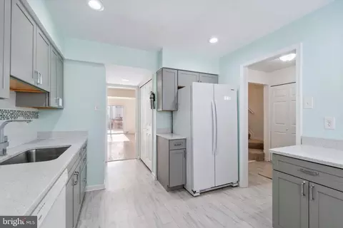 Kitchen - 47 Tallow Ct #4-4, Windsor Mill, MD 21244 photo 3 of 4