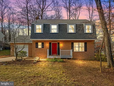 6 Iron Bolt Ct, Catonsville, MD 21228