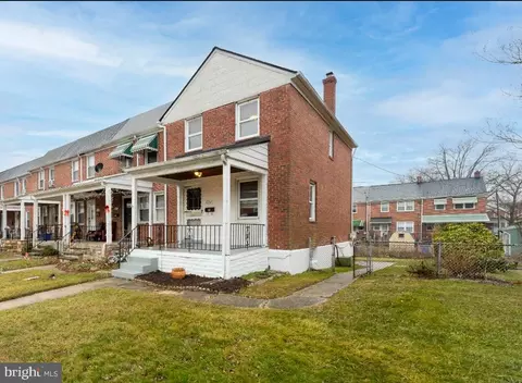 8352 Ridgely Oak Rd, Parkville, MD 21234