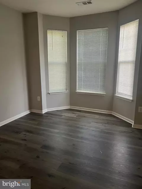 Living - 7412 Hindon Cir #103, Baltimore, MD 21244 photo 5 of 5