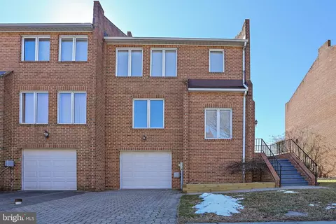11 Glasshouse Garth, Nottingham, MD 21236