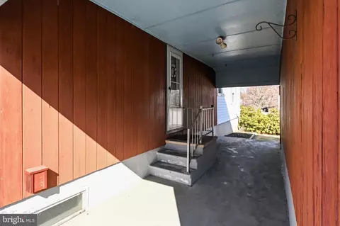 Entry Way - 1 Irving Pl, Baldwin, MD 21013 photo 1 of 5