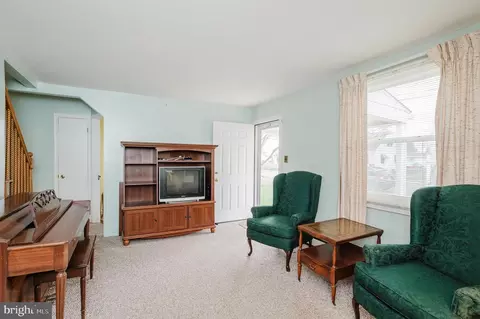 8236 Northview Rd, Dundalk, MD 21222 photo 5