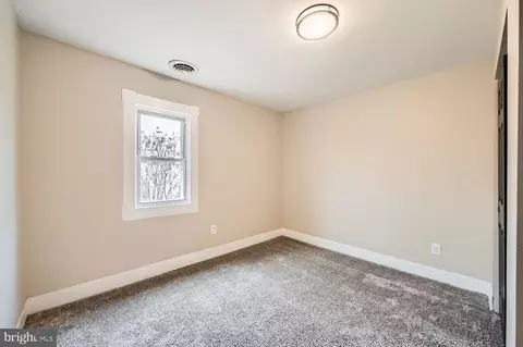 Bedroom - 2415 Hammonds Ferry Rd, Halethorpe, MD 21227 photo 3 of 4