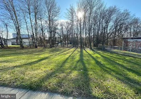 3221 Eastern Ave, Middle River, MD 21220 photo 2