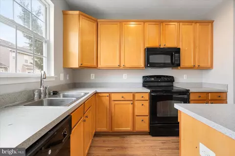 Kitchen - 615 Tinker Rd, Middle River, MD 21220 photo 2 of 4