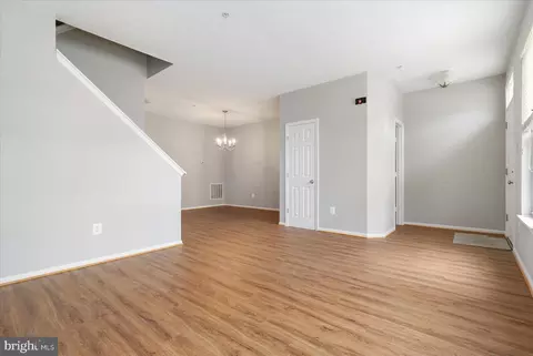 Living - 615 Tinker Rd, Middle River, MD 21220 photo 4 of 10