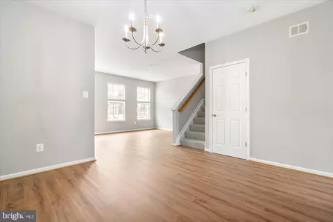 Living - 615 Tinker Rd, Middle River, MD 21220 photo 6 of 10