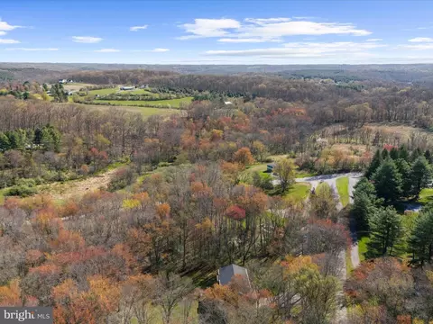 View/Area - 18718 Falls Rd, Hampstead, MD 21074 photo 5 of 9