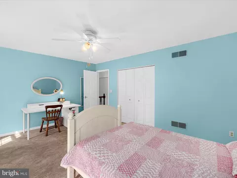 Bedroom - 18718 Falls Rd, Hampstead, MD 21074 photo 2 of 12
