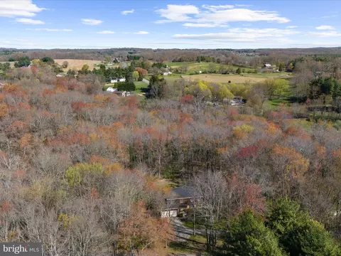 View/Area - 18718 Falls Rd, Hampstead, MD 21074 photo 3 of 9