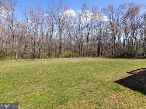 Exterior - 18718 Falls Rd, Hampstead, MD 21074 photo 9 of 12