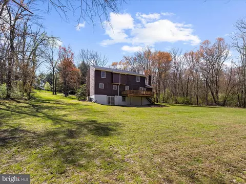 Exterior - 18718 Falls Rd, Hampstead, MD 21074 photo 12 of 12