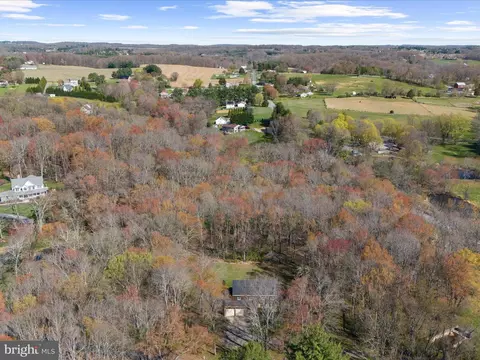 View/Area - 18718 Falls Rd, Hampstead, MD 21074 photo 4 of 9
