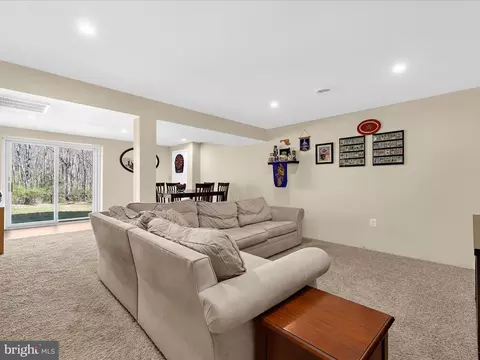 Living - 18718 Falls Rd, Hampstead, MD 21074 photo 5 of 7