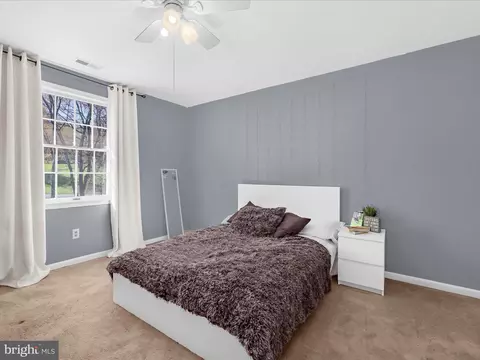 Bedroom - 18718 Falls Rd, Hampstead, MD 21074 photo 6 of 12