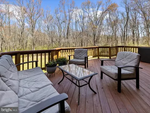 Exterior - 18718 Falls Rd, Hampstead, MD 21074 photo 5 of 12