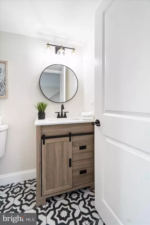 Bath - 9532 Bauer Ave, Nottingham, MD 21236 photo 6 of 7