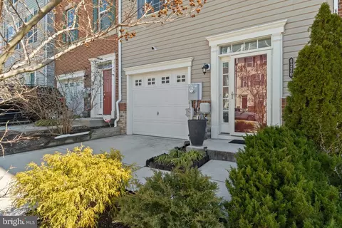 6220 Mckay Cir, Baltimore, MD 21237 photo 2