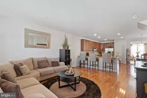 6220 Mckay Cir, Baltimore, MD 21237 photo 9