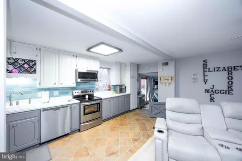 201 Oak Ave, Baltimore, MD 21221 photo 28