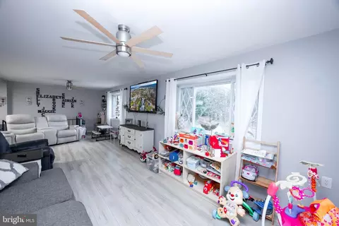 201 Oak Ave, Baltimore, MD 21221 photo 27