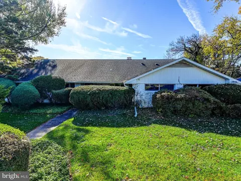 3417 Old Forest Rd, Pikesville, MD 21208