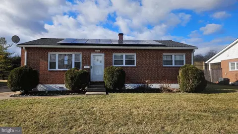 5918 Moorehead Rd, Catonsville, MD 21228