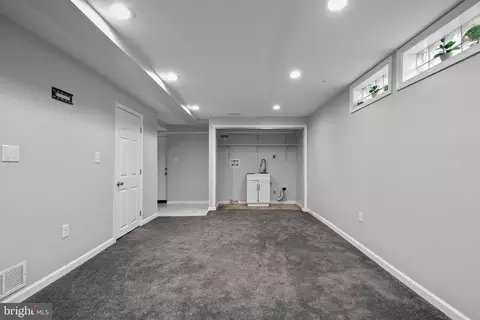 5709 Van Dyke Rd, Baltimore, MD 21206 photo 10