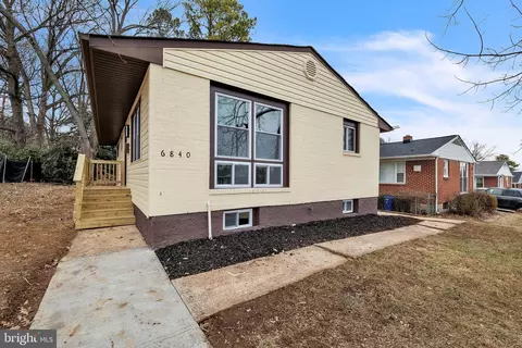 6840 Westridge Rd, Baltimore, MD 21207