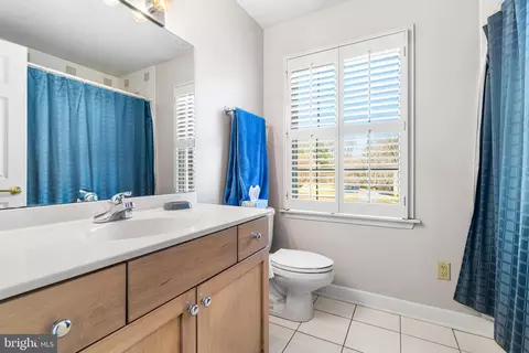 Bath - 14209 Sawmill Ct, Phoenix, MD 21131 photo 7 of 8