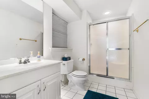 Bath - 14209 Sawmill Ct, Phoenix, MD 21131 photo 8 of 8