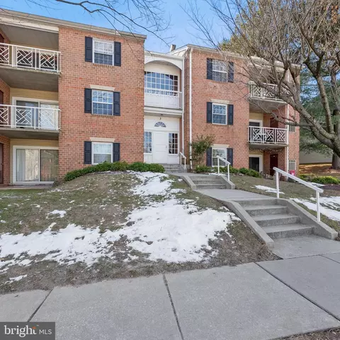 3 Gandson Ct #201, Lutherville Timonium, MD 21093