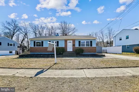 6207 Collinsway Rd, Catonsville, MD 21228